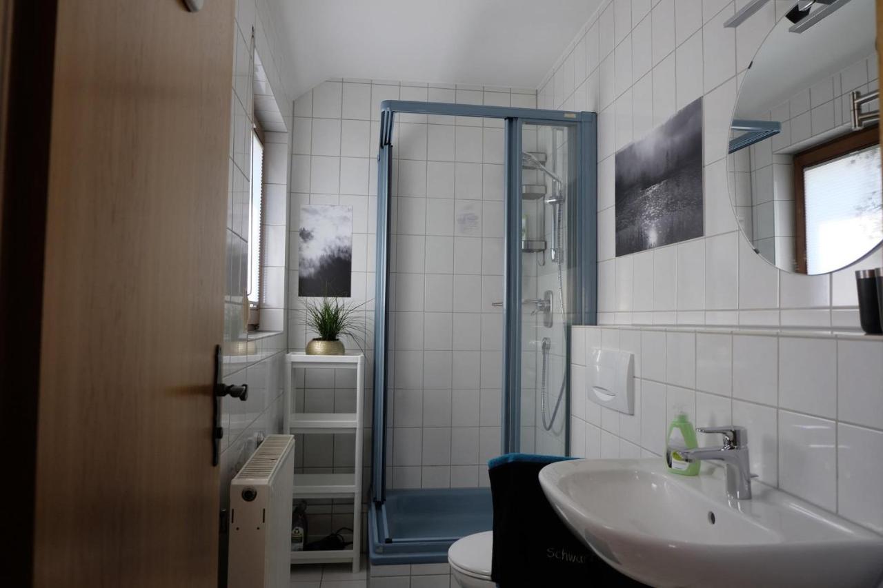 Schwarzwild - Ferienwohnung Und Ferienzimmer Baiersbronn Exteriör bild