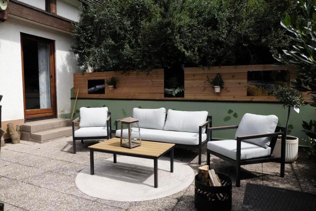Schwarzwild - Ferienwohnung Und Ferienzimmer Baiersbronn Exteriör bild